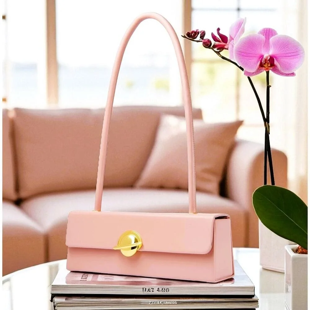 Purse Pink Structured Leather Shoulder‎ Bag with Gold Orbital Turn-Lock Closure
